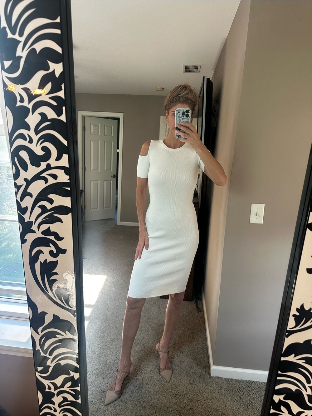 Women’s cream Cold-Shoulder Sheath Dress